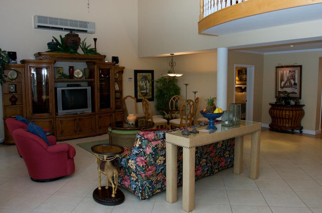 Sunrise Beach Club And Villas - Paradise Island Room photo